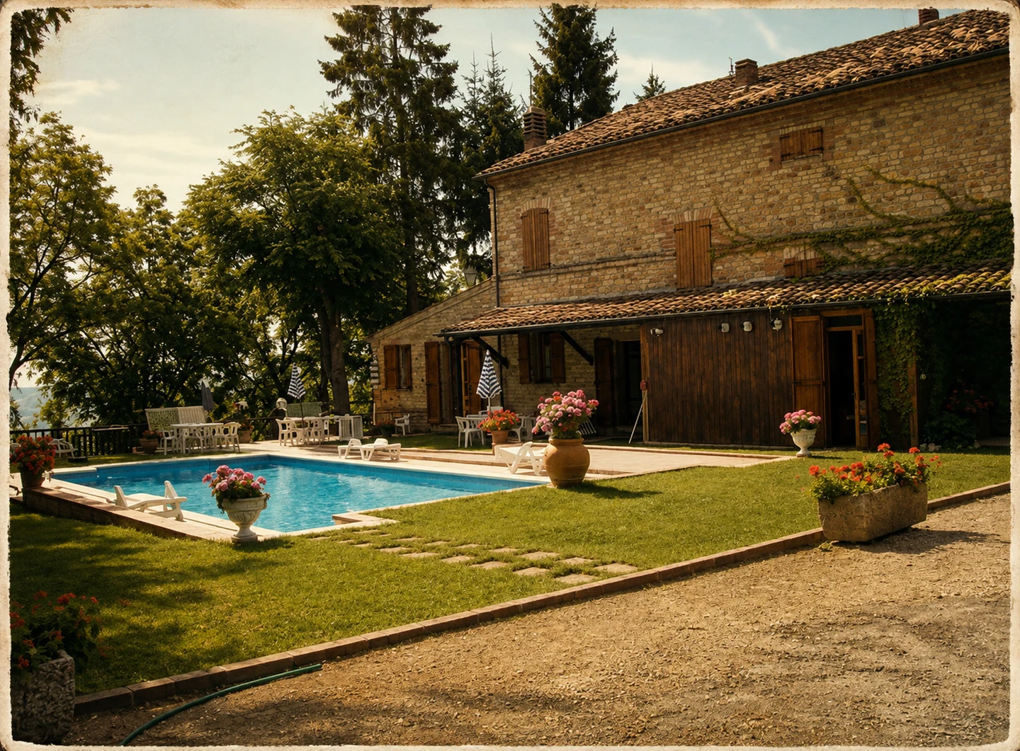Villa La Rupe in pietra, immersa nel verde di Montefalcone Appennino